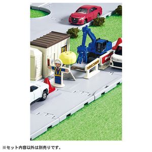 タカラトミー トミカワールド トミカタウン どうろ工事現場(トミカ&情景パーツ付き) ﾄﾐｶﾀｳﾝﾄﾞｳﾛｺｳｼﾞｹﾞﾝﾊﾞ-イメージ1